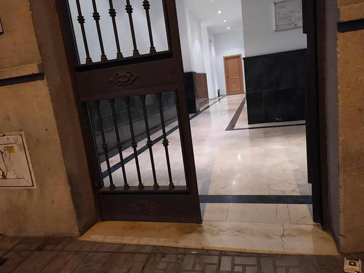Charming Malaga Stay Walk To Top Sights Exterior photo